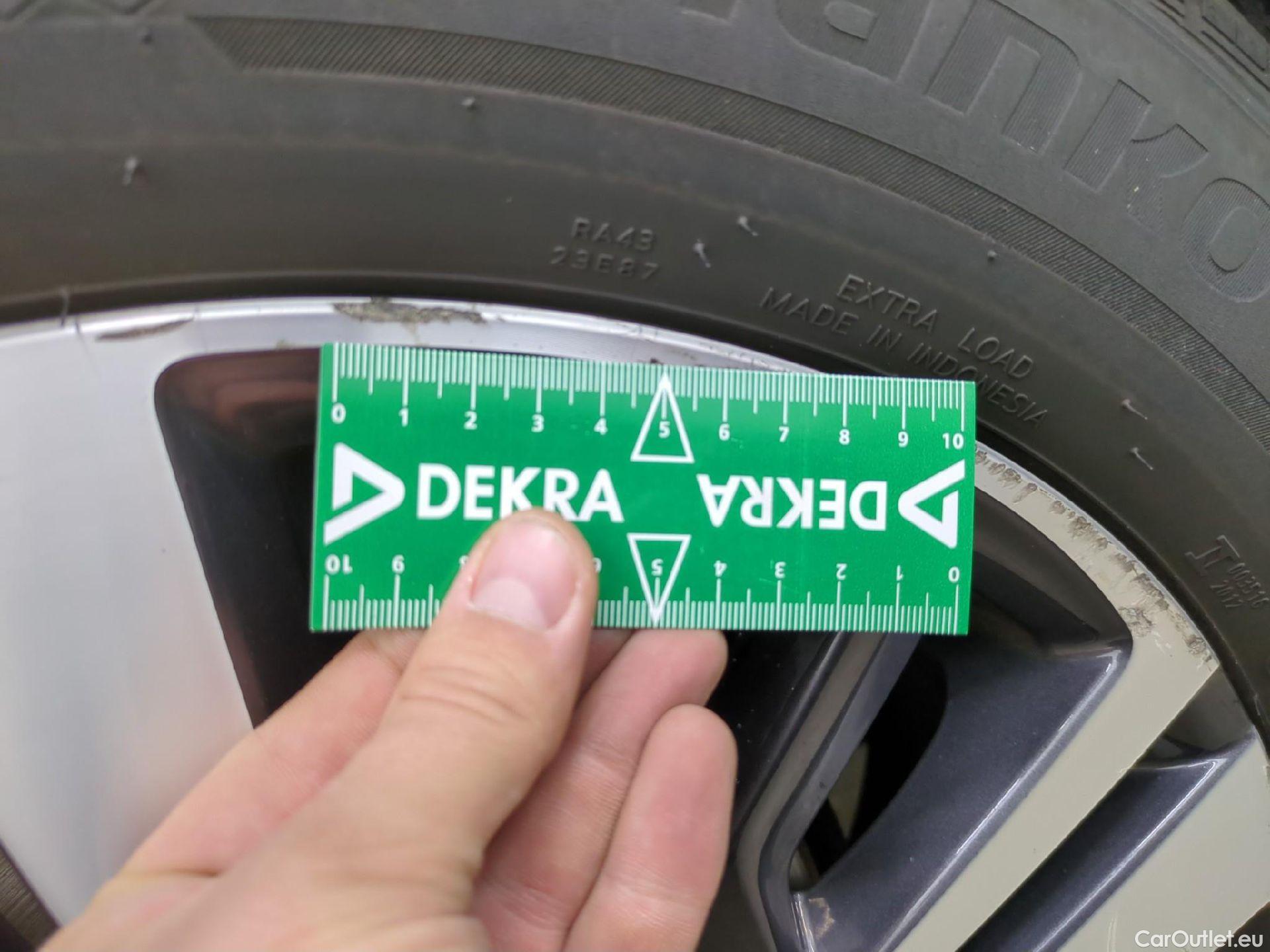  Peugeot  5008  Allure 1.5 HDi 130CV BVA8 7 Sieges E6d #40