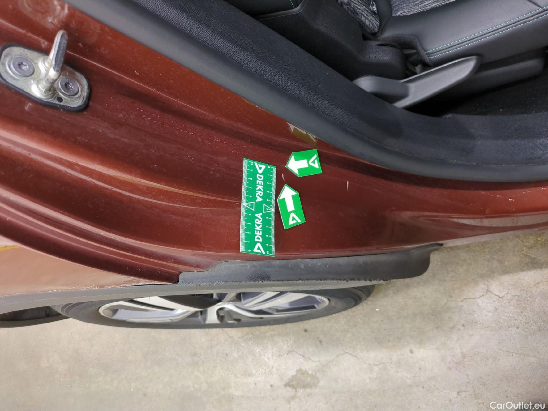  Peugeot  5008  Allure 1.5 HDi 130CV BVA8 7 Sieges E6d #52