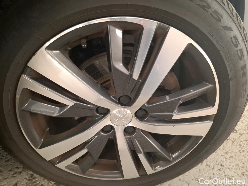  Peugeot  5008  Allure Pack 1.5 HDi 130CV BVA8 7 Sieges E6d #38