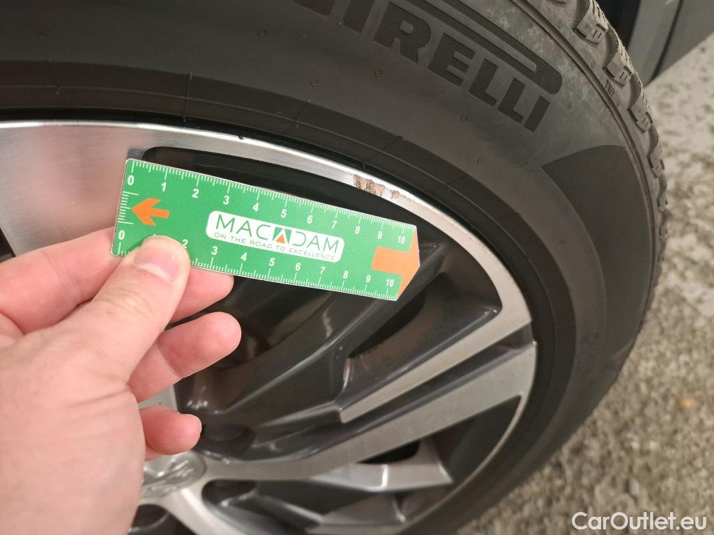  Peugeot  5008  Allure Pack 1.5 HDi 130CV BVA8 7 Sieges E6d #11