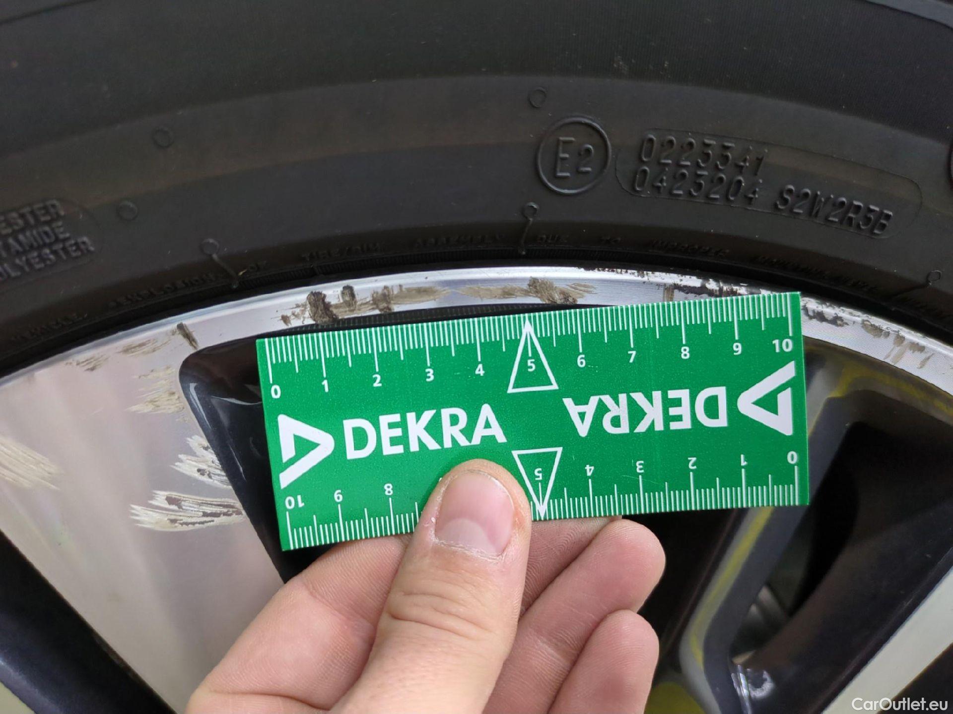  Peugeot  5008  Allure 1.5 HDi 130CV BVA8 7 Sieges E6d #31