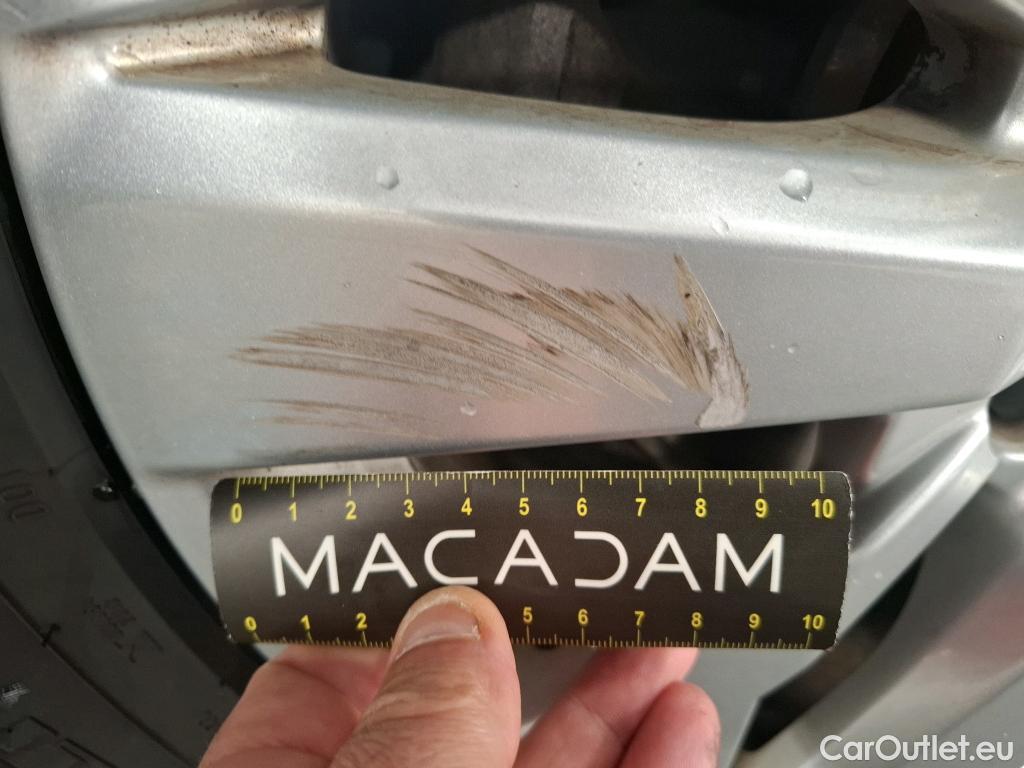  Peugeot  5008  Active Pack 1.5 HDi 130CV BVA8 7 Sieges E6d #6