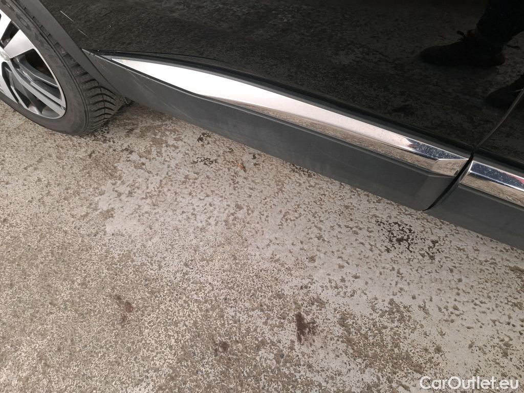  Peugeot  5008  Allure Pack 1.5 HDi 130CV BVA8 7 Sieges E6d #4