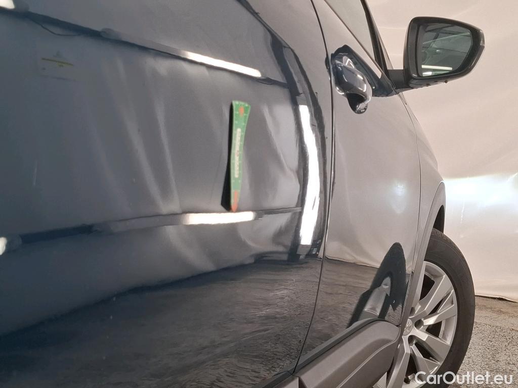  Peugeot  5008  Active Pack 1.5 HDi 130CV BVA8 7 Sieges E6d #6