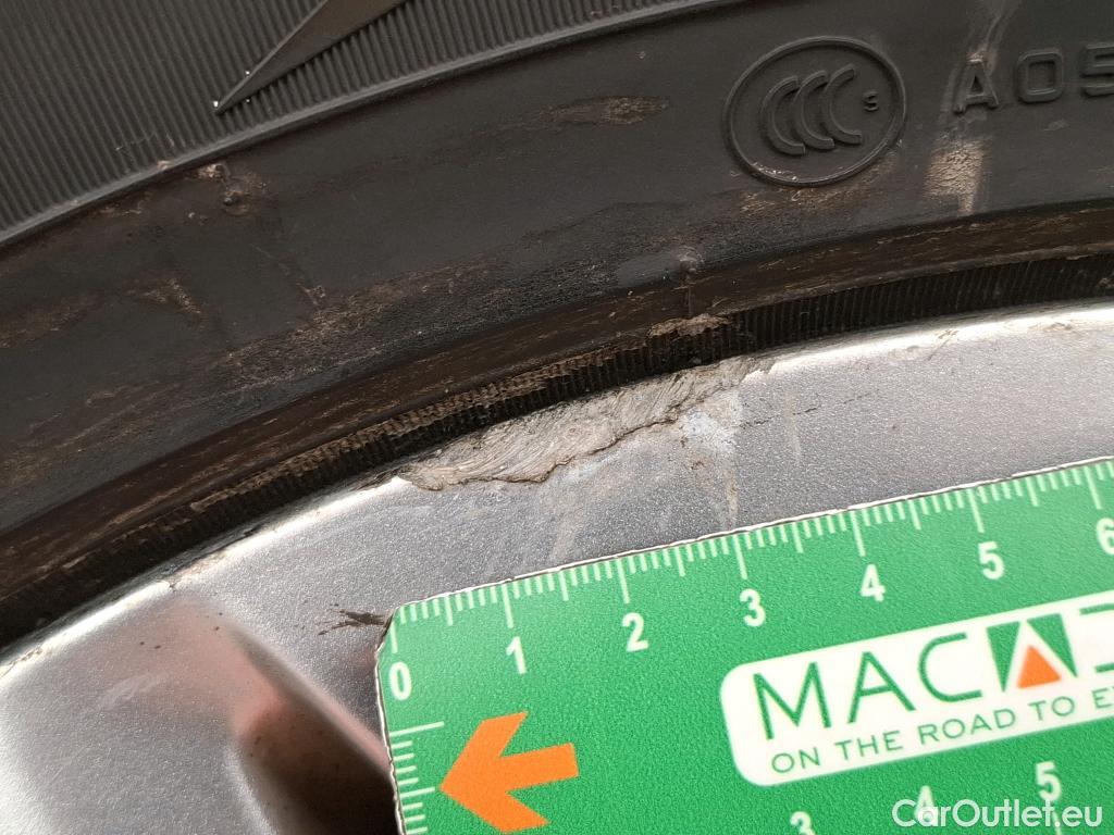  Peugeot  3008 PEUGEOT  / 2020 / 5P / SUV PureTech 130 S&S EAT8 Active BUS #8