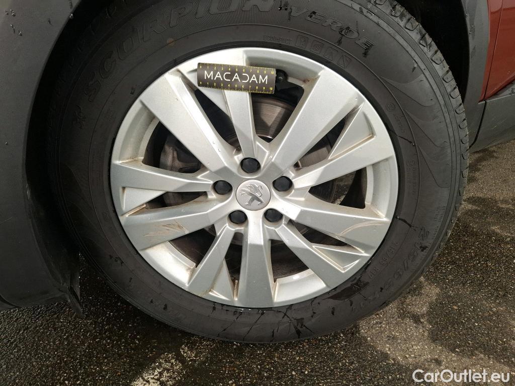  Peugeot  5008  Active Pack 1.5 HDi 130CV BVA8 7 Sieges E6d #5