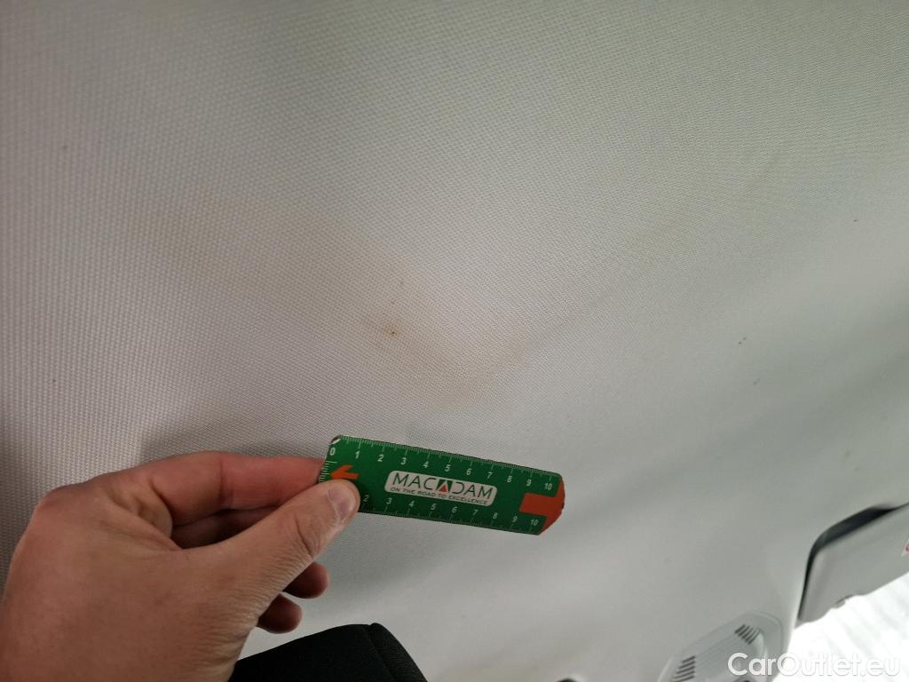  Peugeot  3008 PEUGEOT  / 2020 / 5P / SUV PureTech 130 S&S EAT8 Active BUS #23