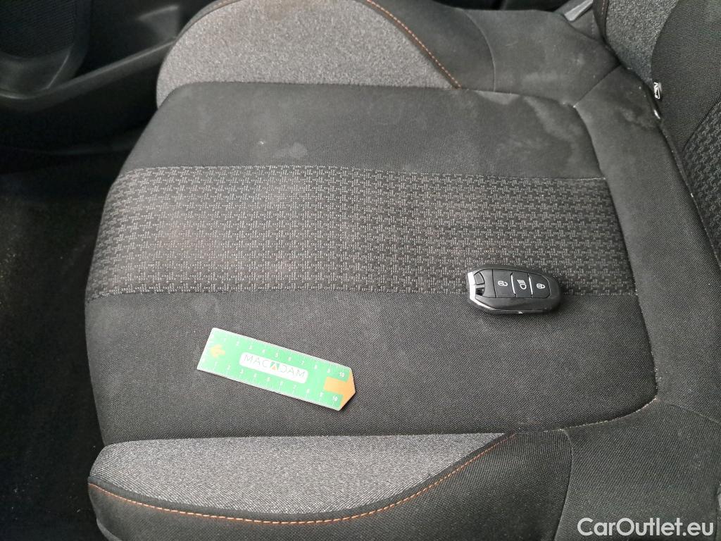  Peugeot  3008  II Active Pack 1.2 PureTech 130CV BVA8 E6d #24