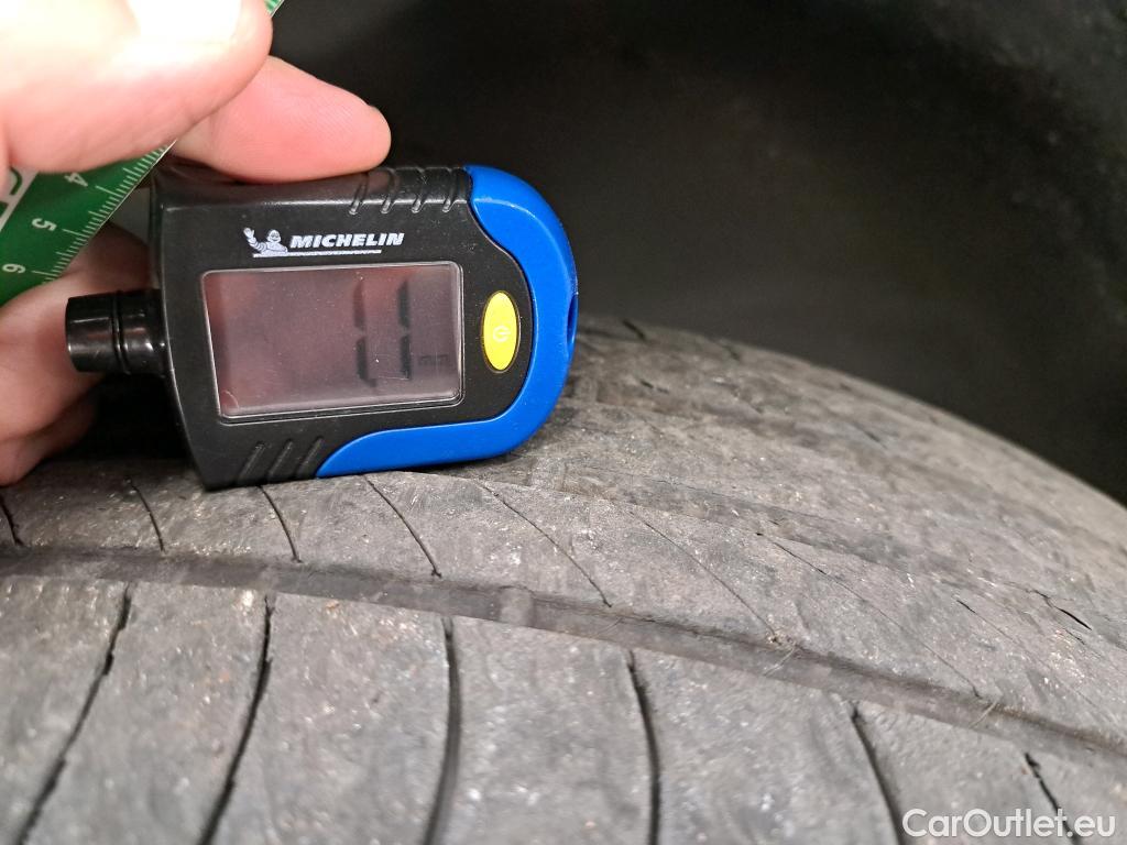  Peugeot  3008  II Active Pack 1.2 PureTech 130CV BVA8 E6d #13