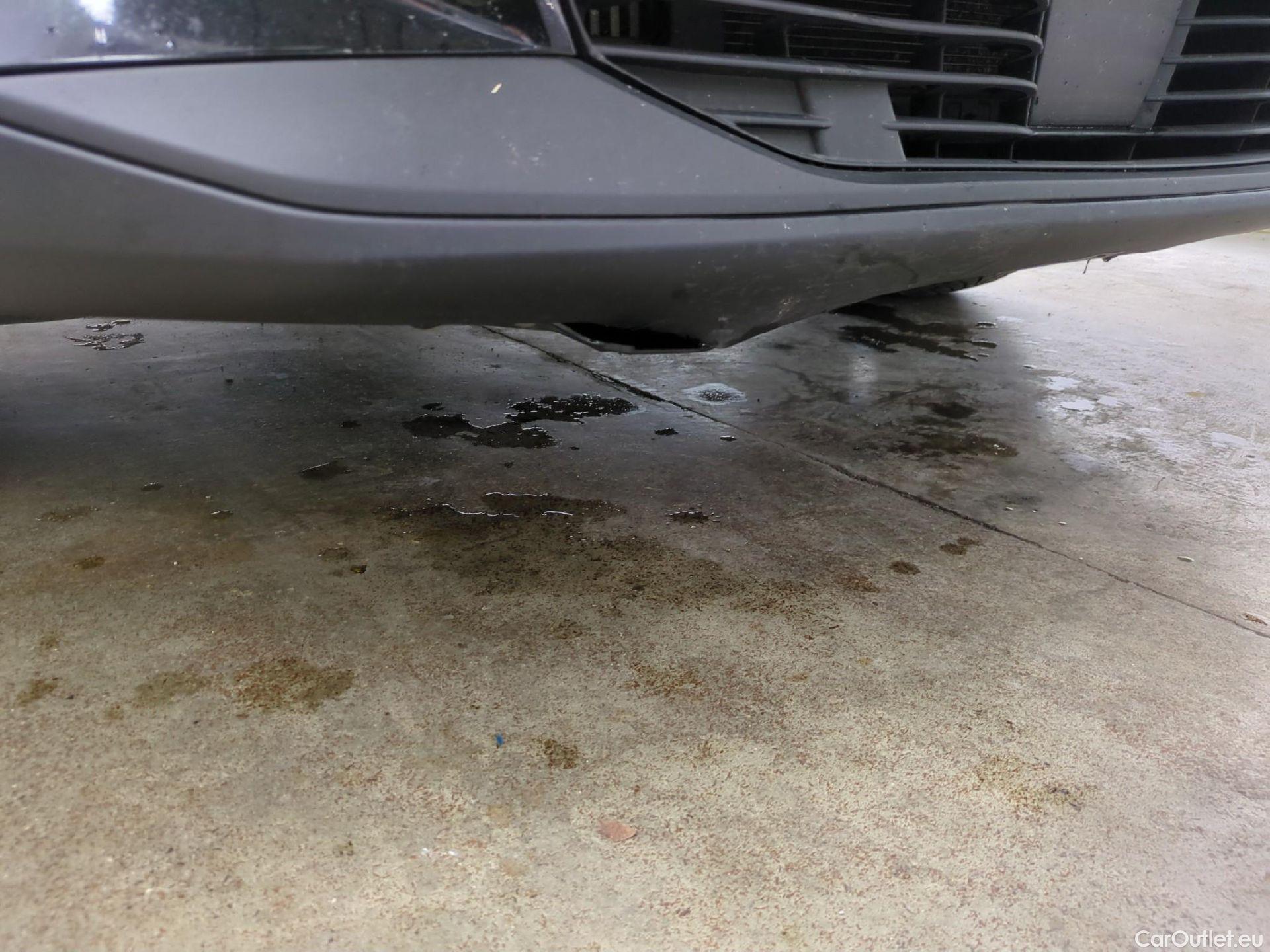  Peugeot  2008  Active Pack 1.5 HDi 110CV BVM6 E6d #36