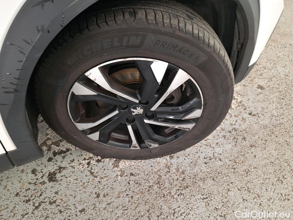  Peugeot  2008  Allure Business 1.5 HDi 130CV BVA8 E6d #21