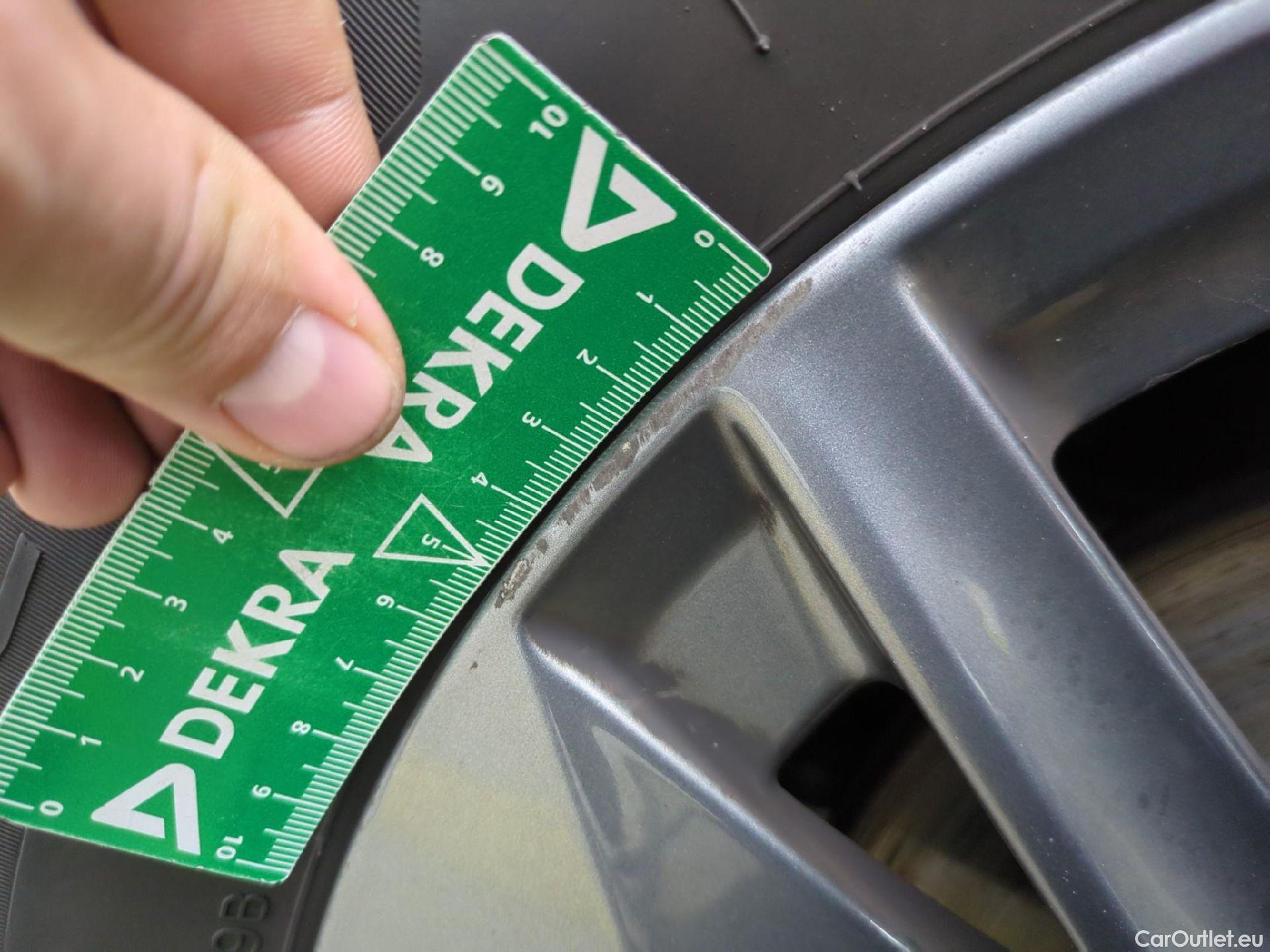  Peugeot  2008  Active Pack 1.5 HDi 110CV BVM6 E6d #12