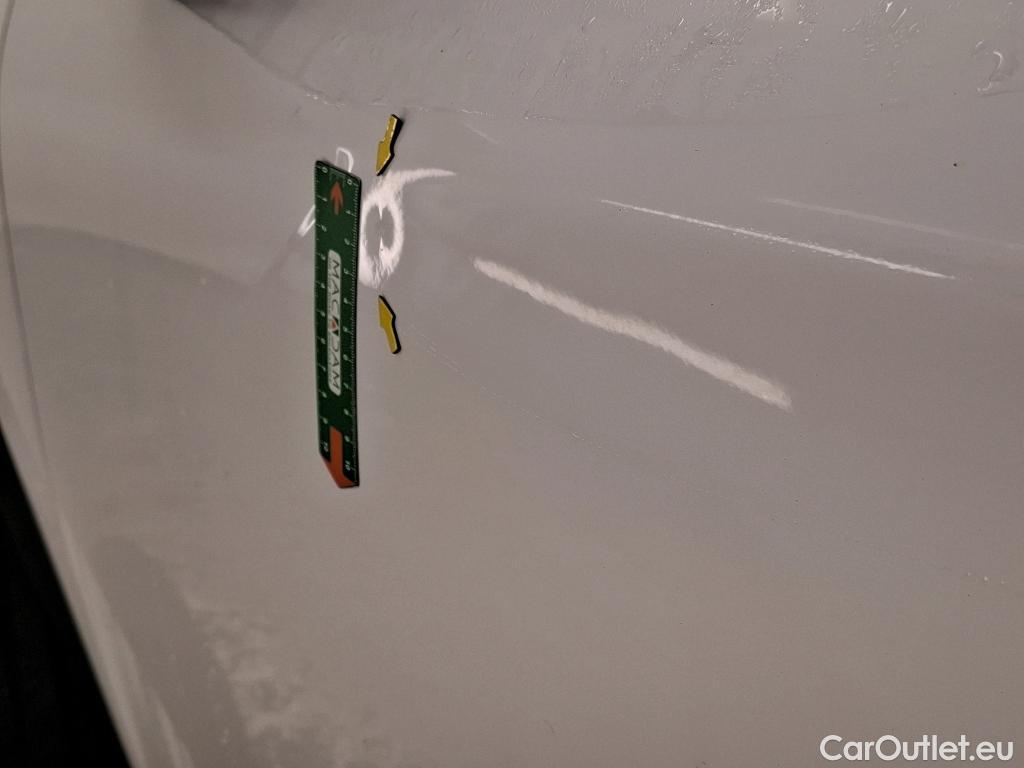  Peugeot  2008  Allure Business 1.5 HDi 130CV BVA8 E6d #27