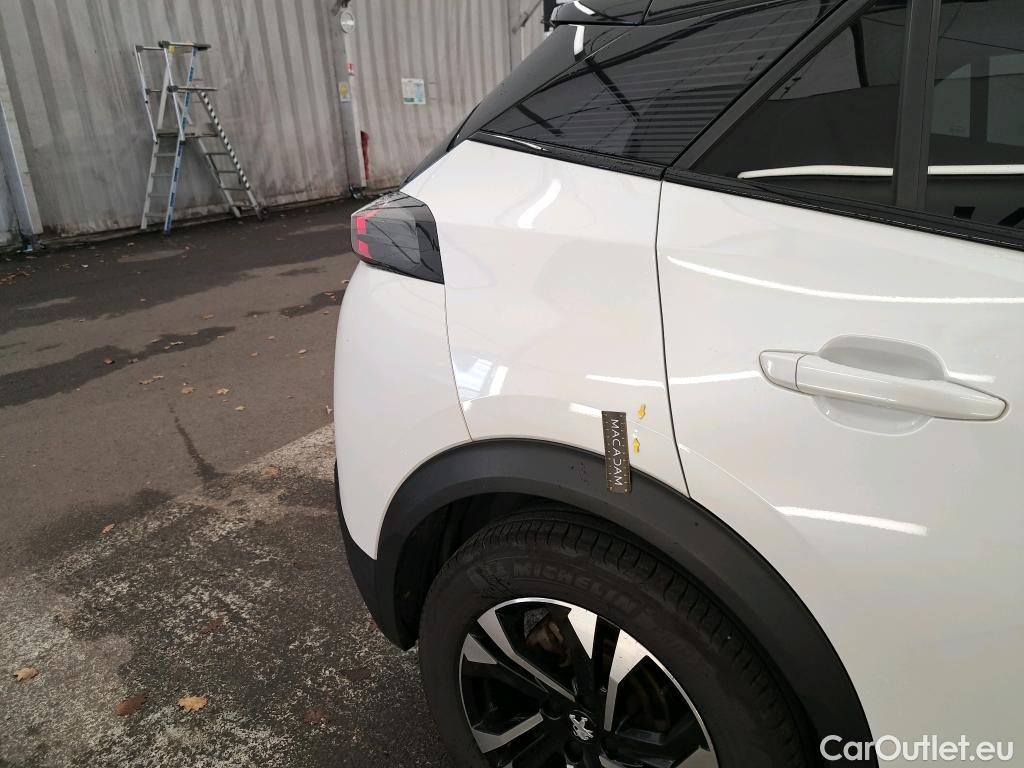  Peugeot  2008 PEUGEOT  / 2019 / 5P / Crossover 1.5 BLUEHDI 130 S&S EAT8 GT Line #9