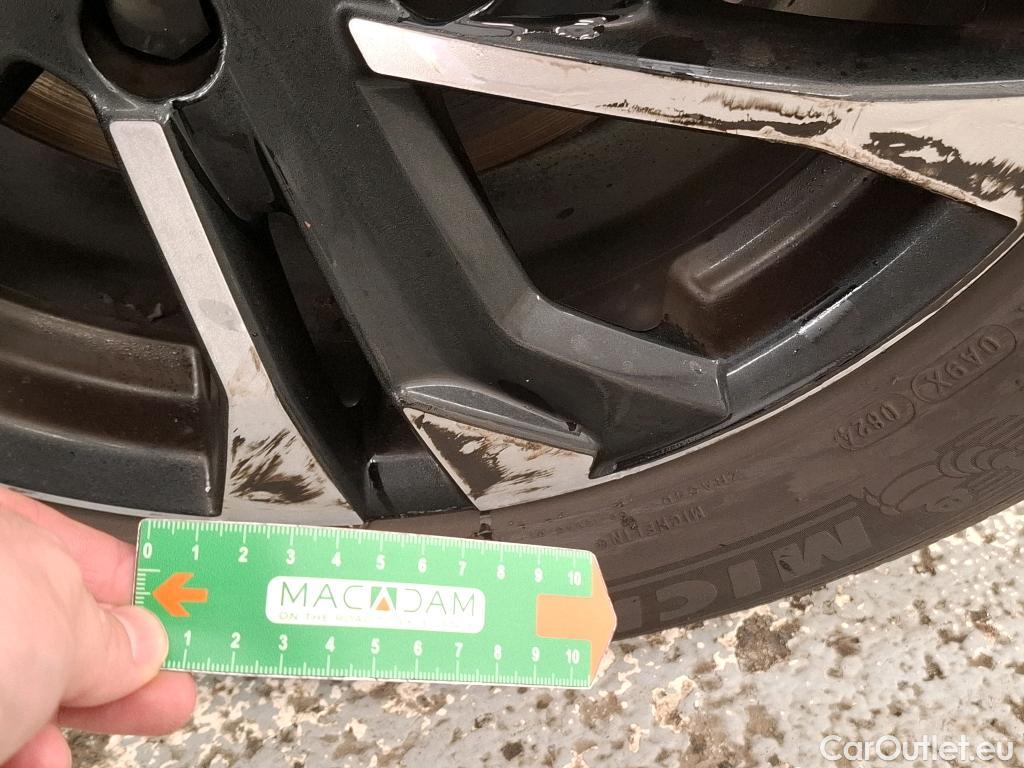  Peugeot  2008  Allure Business 1.5 HDi 130CV BVA8 E6d #24