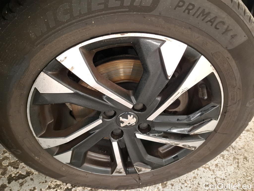  Peugeot  2008  Allure Business 1.5 HDi 130CV BVA8 E6d #22