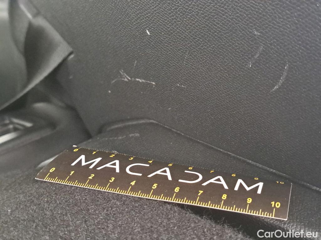  Peugeot  2008 PEUGEOT  / 2019 / 5P / Crossover 1.5 BLUEHDI 130 S&S EAT8 GT Line #5