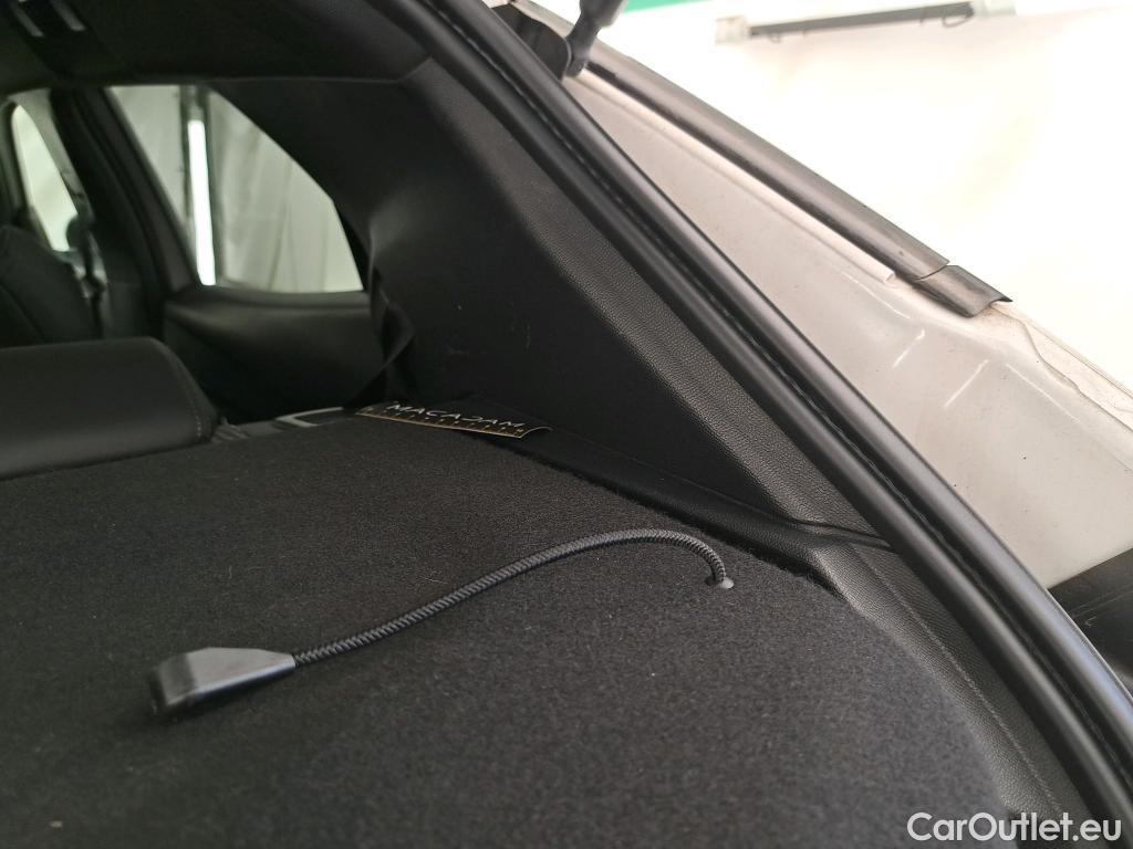  Peugeot  2008 PEUGEOT  / 2019 / 5P / Crossover 1.5 BLUEHDI 130 S&S EAT8 GT Line #6