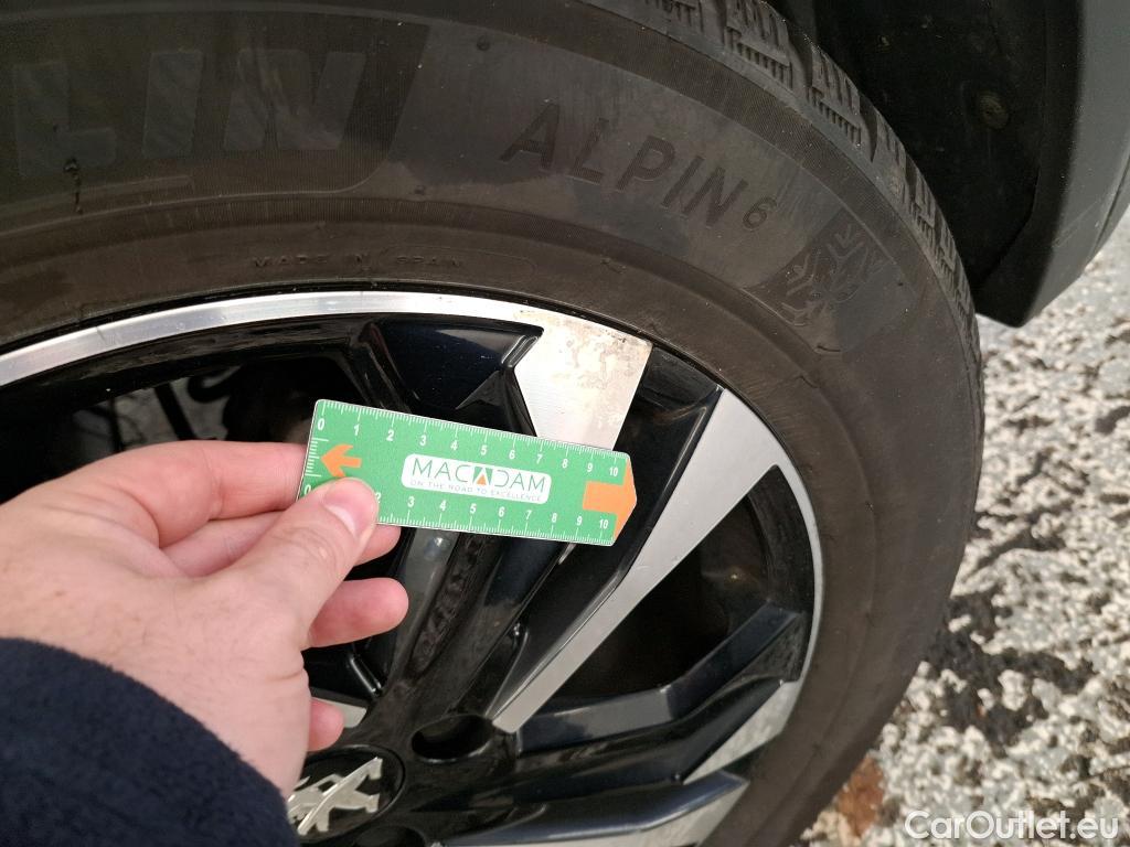  Peugeot  2008  Allure Business 1.5 HDi 130CV BVA8 E6d #12