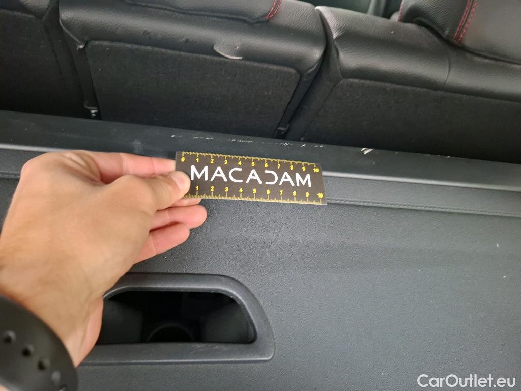  Mercedes  GLB MERCEDES-BENZ  / 2019 / 5P / SUV  200 d AMG Line #15