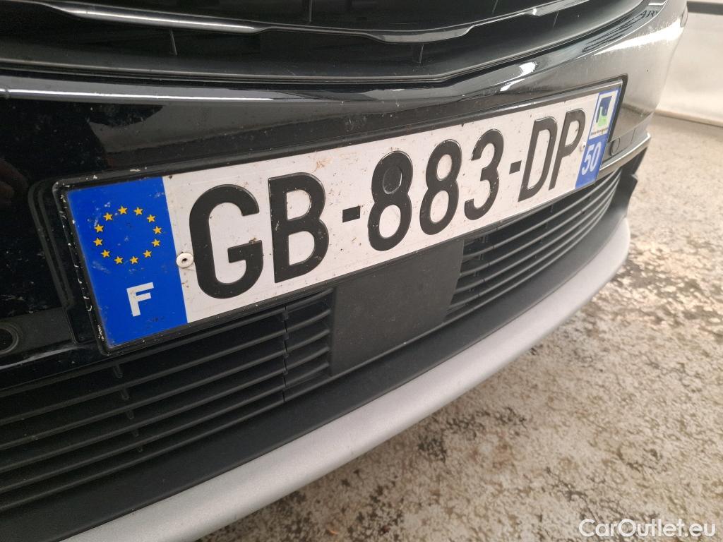  Opel   Grandland X Grandland X Elegance Business 1.5 130CV BVA8 E6d #30