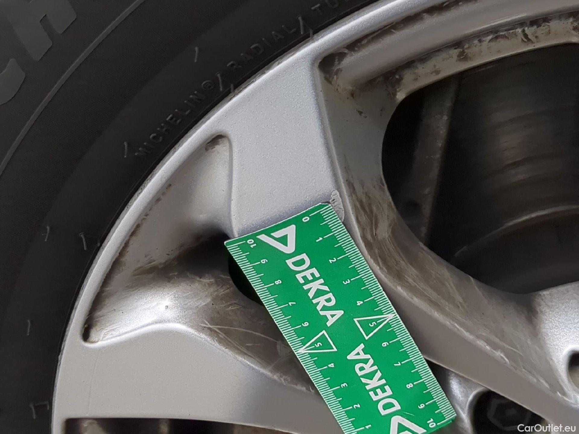  Mercedes  G-Klasee MERCEDES-BENZ Classe GLC 5p SUV GLC 220 d Business 4Matic #3