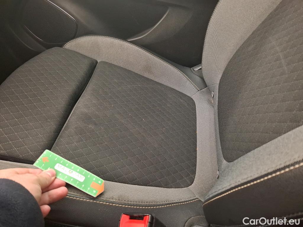  Opel   Grandland X Grandland X Elegance Business 1.5 130CV BVA8 E6d #28