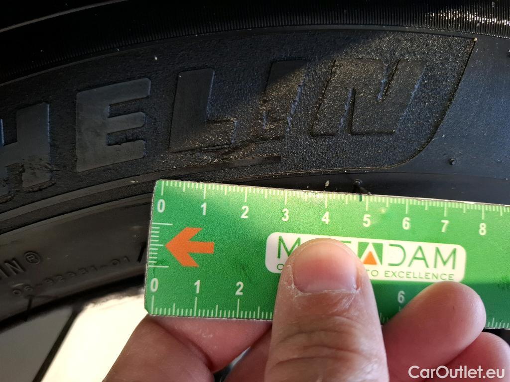  Citroen  C4  Berline Feel Pack 1.5 BlueHDI 130CV BVA8 E6d #4