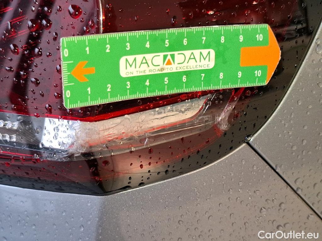  Citroen  C4  Berline Feel Pack 1.5 BlueHDI 130CV BVA8 E6d #2