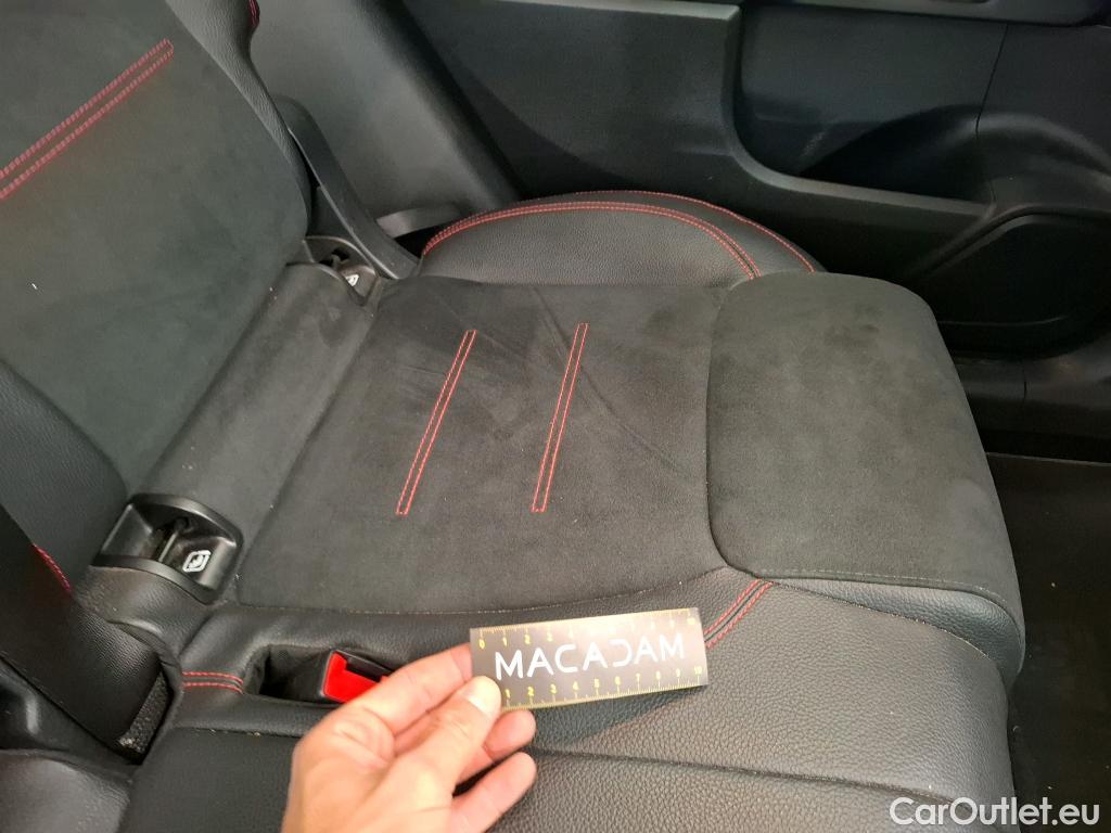  Mercedes  GLB MERCEDES-BENZ  / 2019 / 5P / SUV  200 d AMG Line #26