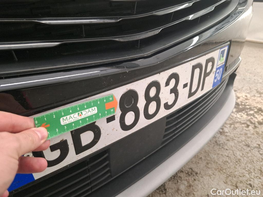  Opel   Grandland X Grandland X Elegance Business 1.5 130CV BVA8 E6d #31