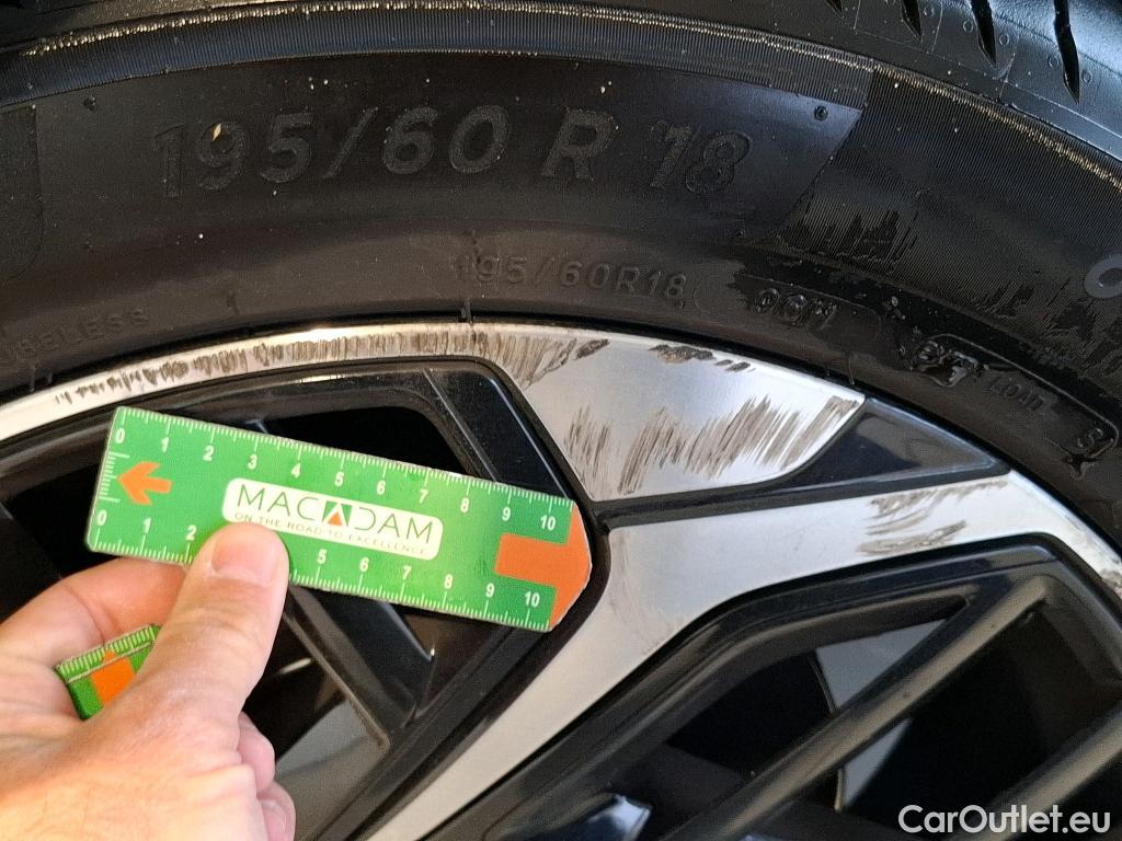  Citroen  C4  Berline Feel Pack 1.5 BlueHDI 130CV BVA8 E6d #25