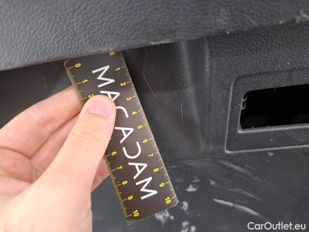  Volkswagen  Golf  VOLKSWAGEN SW / 2020 / 5P / Break 2.0 TDI SCR 115 DSG7 Life Business #13