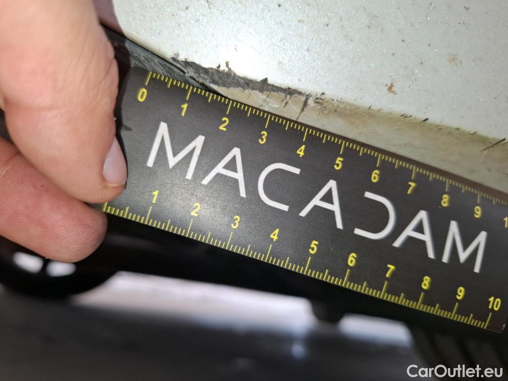  Volkswagen  Arteon VOLKSWAGEN  / 2017 / 5P / Berline 2.0 TDI 190 DSG7 4X4 ELEGANCE EXCLUSIVE #27