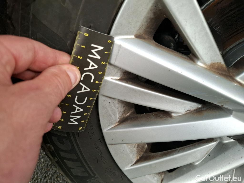  Volkswagen  T-ROC VOLKSWAGEN  5p SUV 1.6 TDI 115 LOUNGE BUSINESS #19