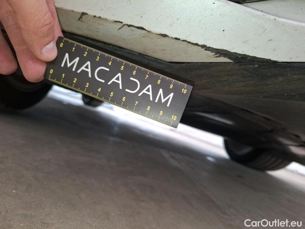  Volkswagen  Arteon VOLKSWAGEN  / 2017 / 5P / Berline 2.0 TDI 190 DSG7 4X4 ELEGANCE EXCLUSIVE #25