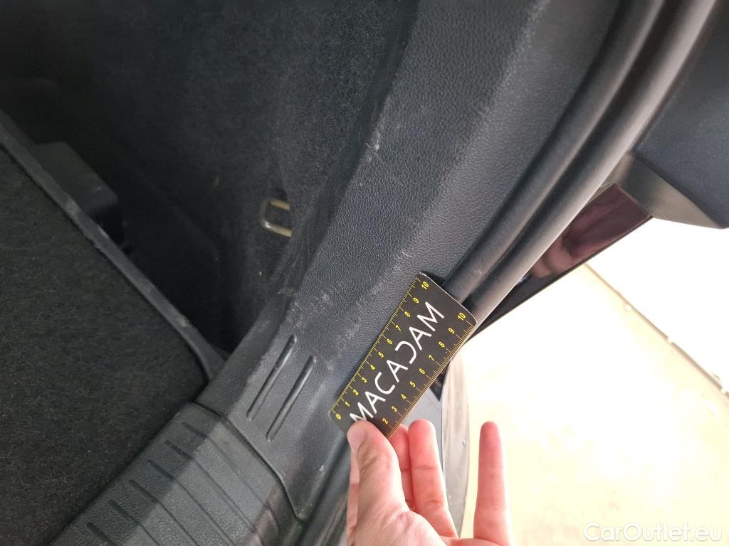  Volkswagen  Golf  VOLKSWAGEN SW / 2020 / 5P / Break 2.0 TDI SCR 115 DSG7 Life Business #8