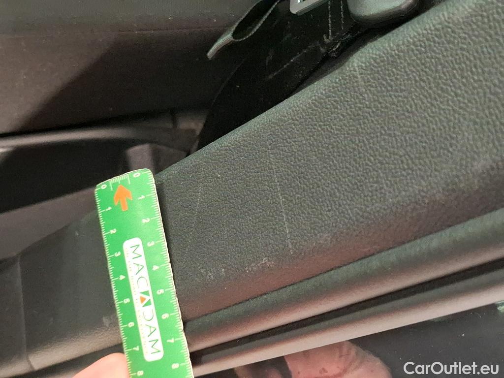  Volkswagen  Tiguan VOLKSWAGEN  / 2020 / 5P / SUV 2.0 TDI 150 BVM6 Life Business #12