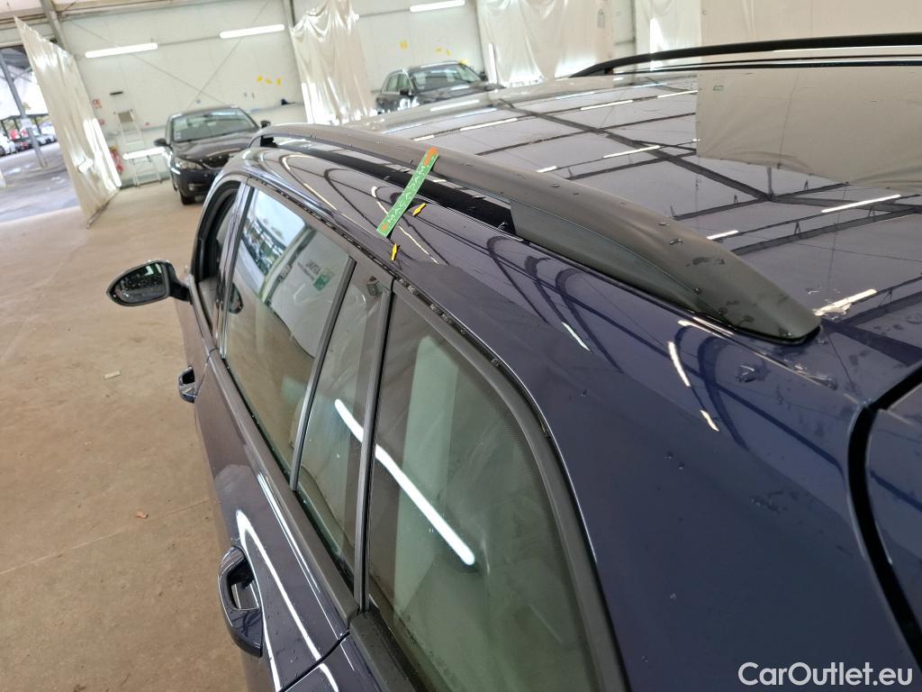  Volkswagen  Golf  VOLKSWAGEN SW / 2020 / 5P / Break 2.0 TDI SCR 115 DSG7 Life Business #18