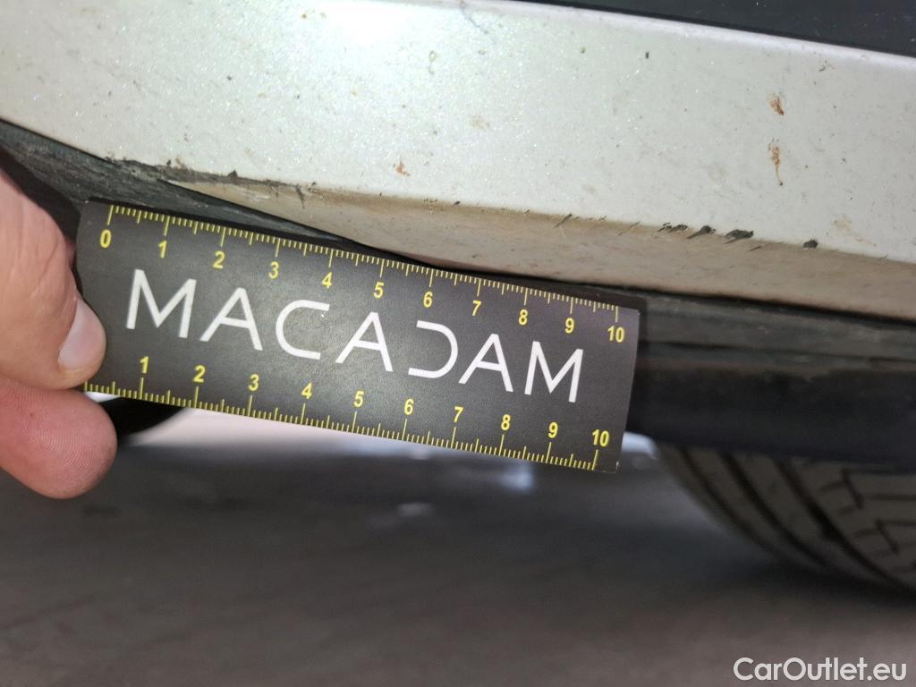  Volkswagen  Arteon VOLKSWAGEN  / 2017 / 5P / Berline 2.0 TDI 190 DSG7 4X4 ELEGANCE EXCLUSIVE #29