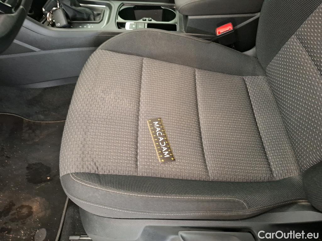  Volkswagen  Touran  Lounge Business BMT/Start-Stopp 2.0 TDI 150CV BVA7 E6d #15