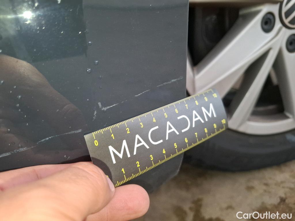  Volkswagen  Touran  Lounge Business BMT/Start-Stopp 2.0 TDI 150CV BVA7 E6d #3