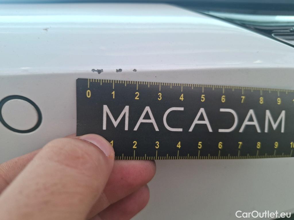  Volkswagen  Arteon VOLKSWAGEN  / 2017 / 5P / Berline 2.0 TDI 190 DSG7 4X4 ELEGANCE EXCLUSIVE #22