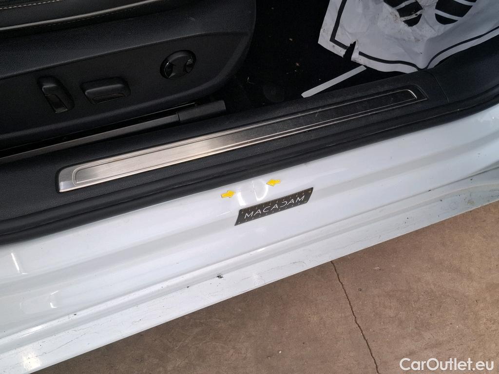  Volkswagen  Arteon VOLKSWAGEN  / 2017 / 5P / Berline 2.0 TDI 190 DSG7 4X4 ELEGANCE EXCLUSIVE #14