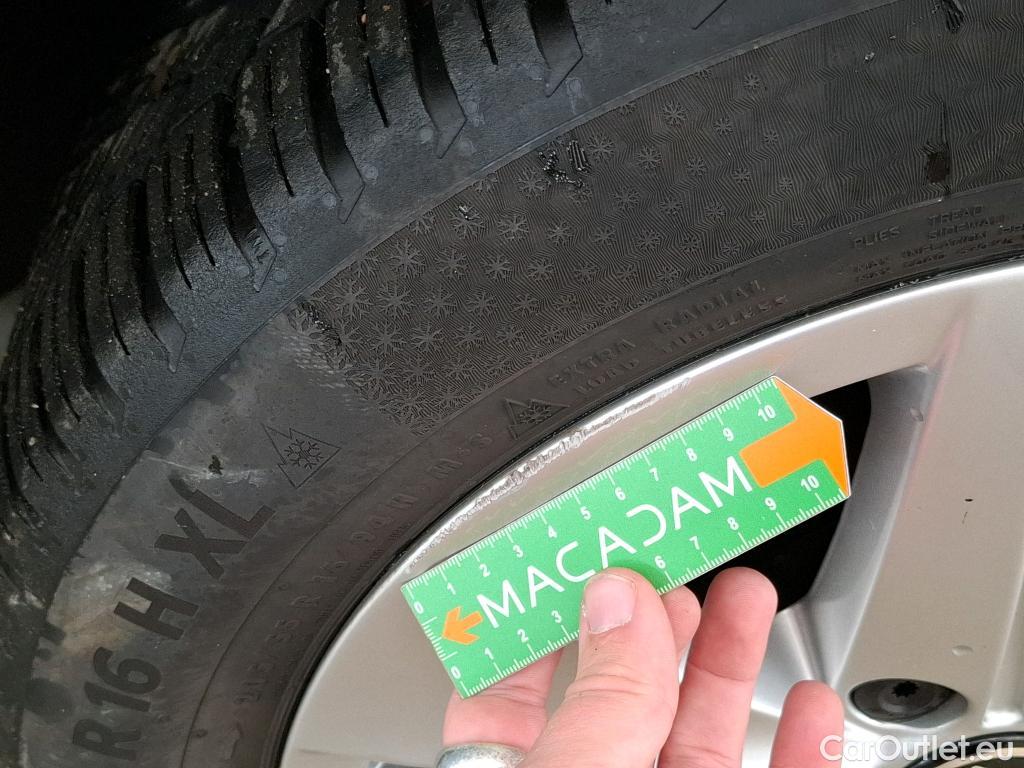  Volkswagen  Golf  VOLKSWAGEN SW / 2020 / 5P / Break 2.0 TDI SCR 115 DSG7 Life Business #17