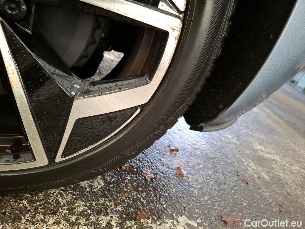  Volkswagen  ID.3  Pro S 77kWh BVA #40