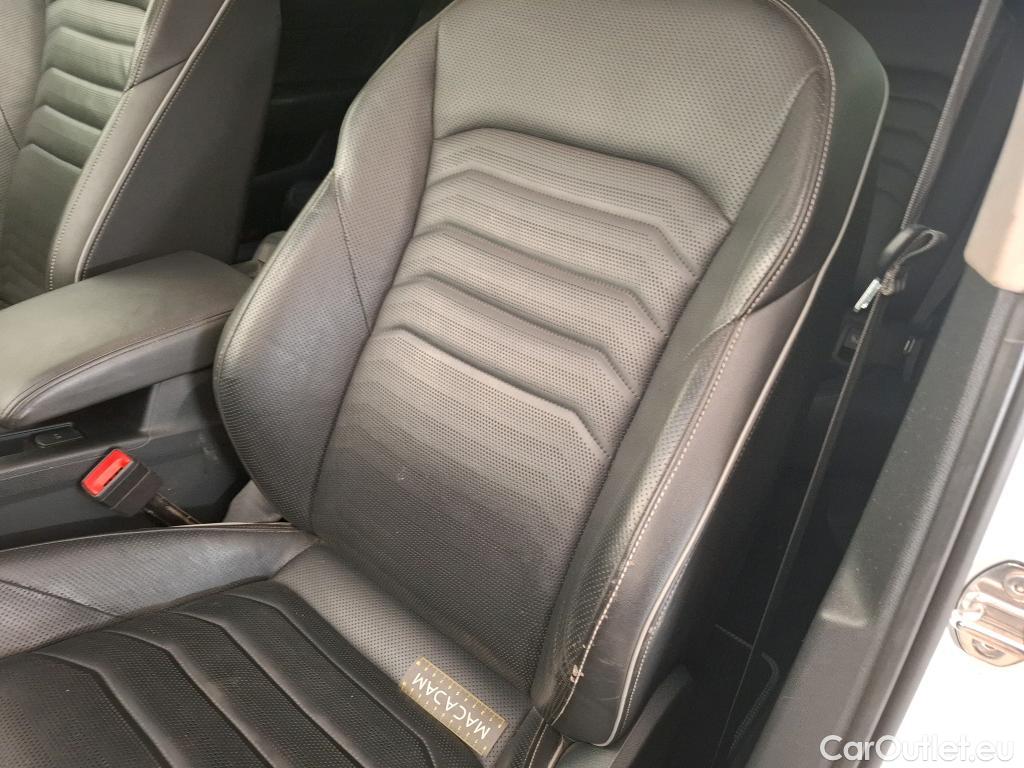  Volkswagen  Arteon VOLKSWAGEN  / 2017 / 5P / Berline 2.0 TDI 190 DSG7 4X4 ELEGANCE EXCLUSIVE #7