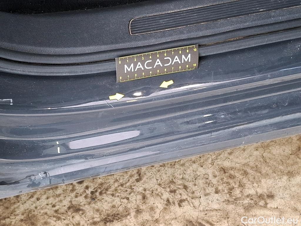  Volkswagen  Touran  Lounge Business BMT/Start-Stopp 2.0 TDI 150CV BVA7 E6d #14