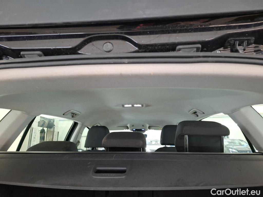  Volkswagen  Golf  VOLKSWAGEN SW / 2020 / 5P / Break 2.0 TDI SCR 115 DSG7 Life Business #3