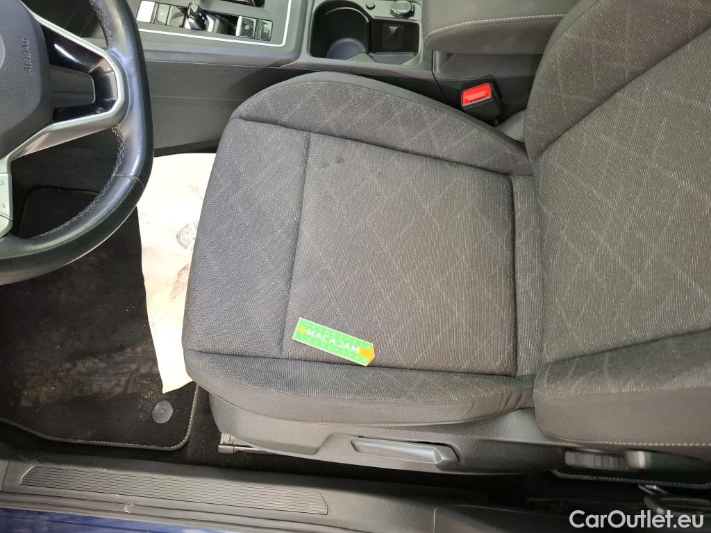  Volkswagen  Golf  VOLKSWAGEN SW / 2020 / 5P / Break 2.0 TDI SCR 115 DSG7 Life Business #8